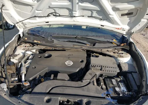 2013 Nissan Altima 2.5 S from USA, damaged, VIN 1N4AL3AP8DC287994